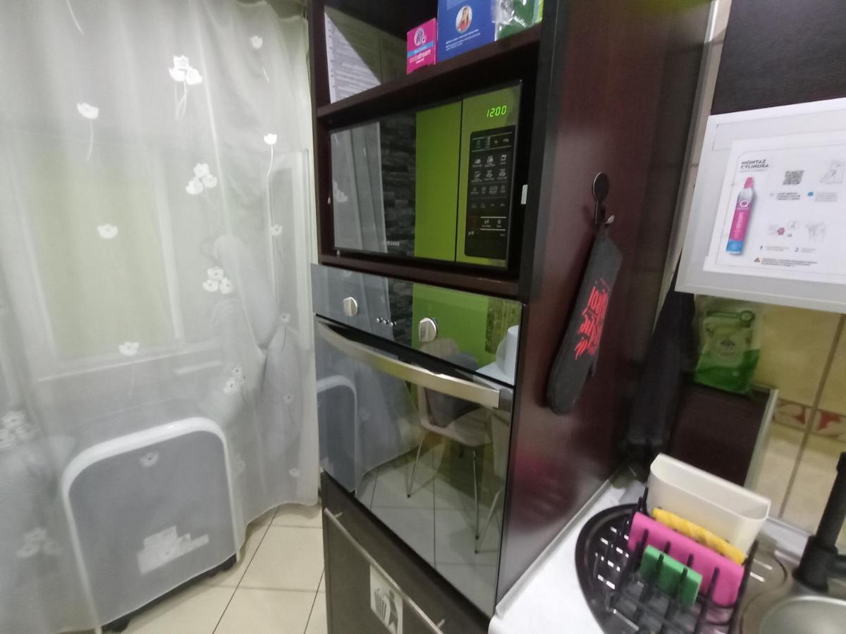 Apartament Venge -Cale Mieszkanie 46M2 Na Wylacznosc - Z Jedna Sypialnia I Jednym Sypialno-Salonem -3 Pietro Bez Windy- Rezerwacja Bez Karty Kredytowej-Klimatyzacja-Netflix-2 Lozeczka Dzieciece- Bezplatny Parking Publiczny วรอตซวาฟ ภายนอก รูปภาพ