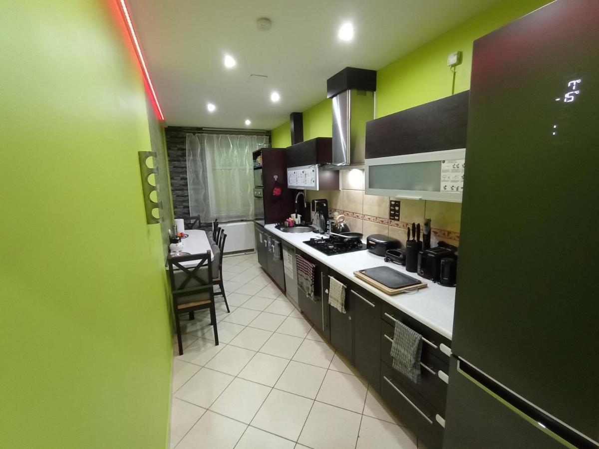 Apartament Venge -Cale Mieszkanie 46M2 Na Wylacznosc - Z Jedna Sypialnia I Jednym Sypialno-Salonem -3 Pietro Bez Windy- Rezerwacja Bez Karty Kredytowej-Klimatyzacja-Netflix-2 Lozeczka Dzieciece- Bezplatny Parking Publiczny วรอตซวาฟ ภายนอก รูปภาพ