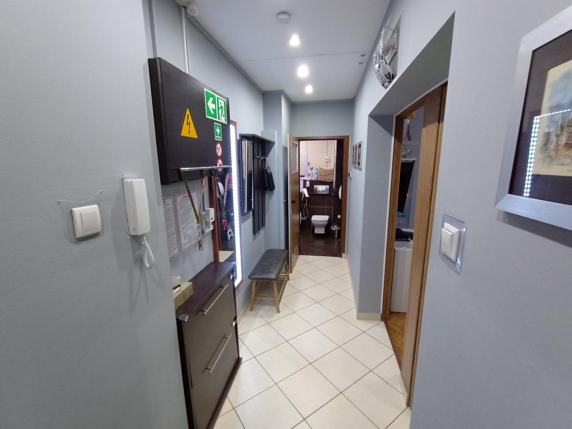 Apartament Venge -Cale Mieszkanie 46M2 Na Wylacznosc - Z Jedna Sypialnia I Jednym Sypialno-Salonem -3 Pietro Bez Windy- Rezerwacja Bez Karty Kredytowej-Klimatyzacja-Netflix-2 Lozeczka Dzieciece- Bezplatny Parking Publiczny วรอตซวาฟ ภายนอก รูปภาพ
