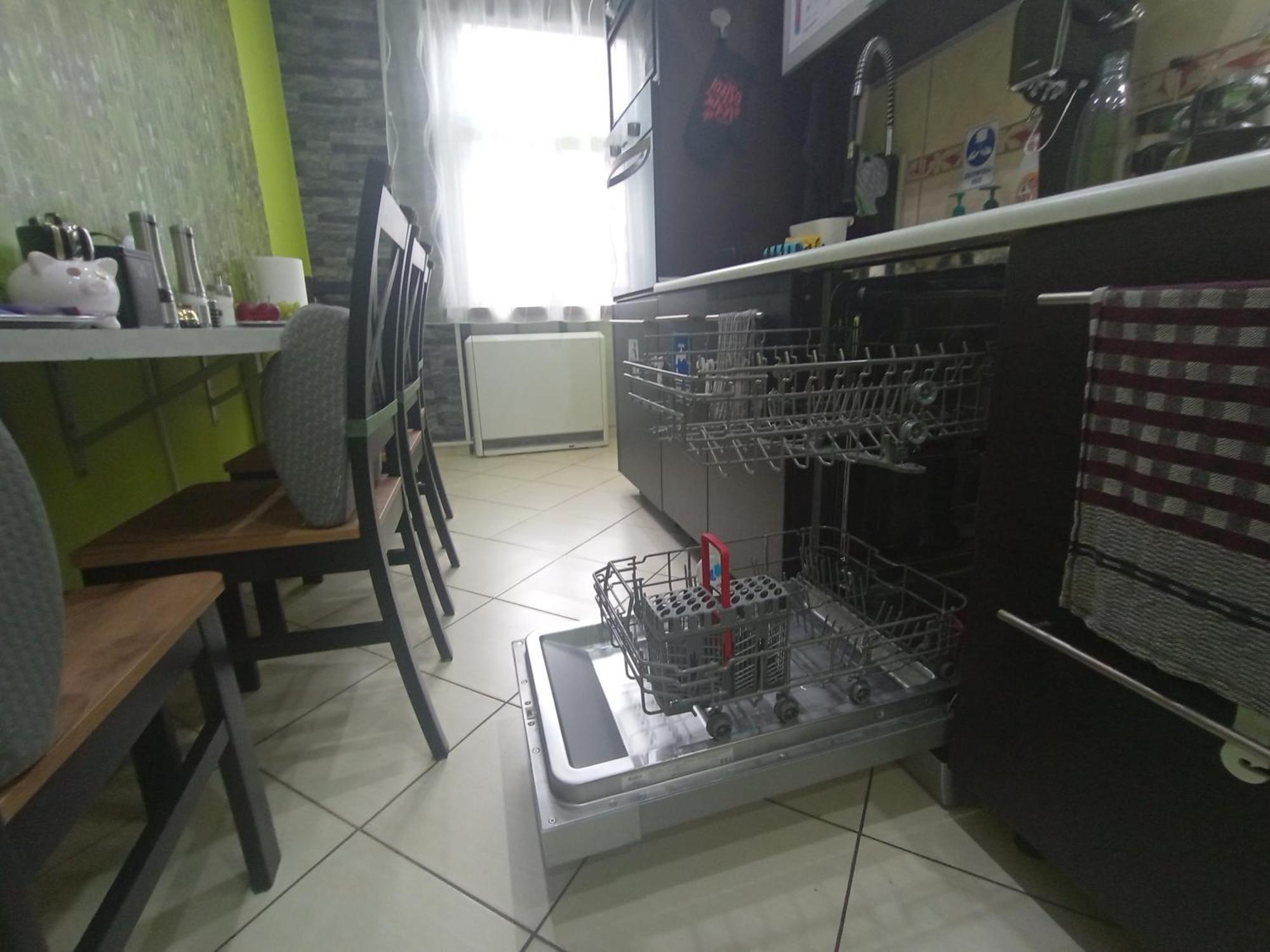 Apartament Venge -Cale Mieszkanie 46M2 Na Wylacznosc - Z Jedna Sypialnia I Jednym Sypialno-Salonem -3 Pietro Bez Windy- Rezerwacja Bez Karty Kredytowej-Klimatyzacja-Netflix-2 Lozeczka Dzieciece- Bezplatny Parking Publiczny วรอตซวาฟ ภายนอก รูปภาพ